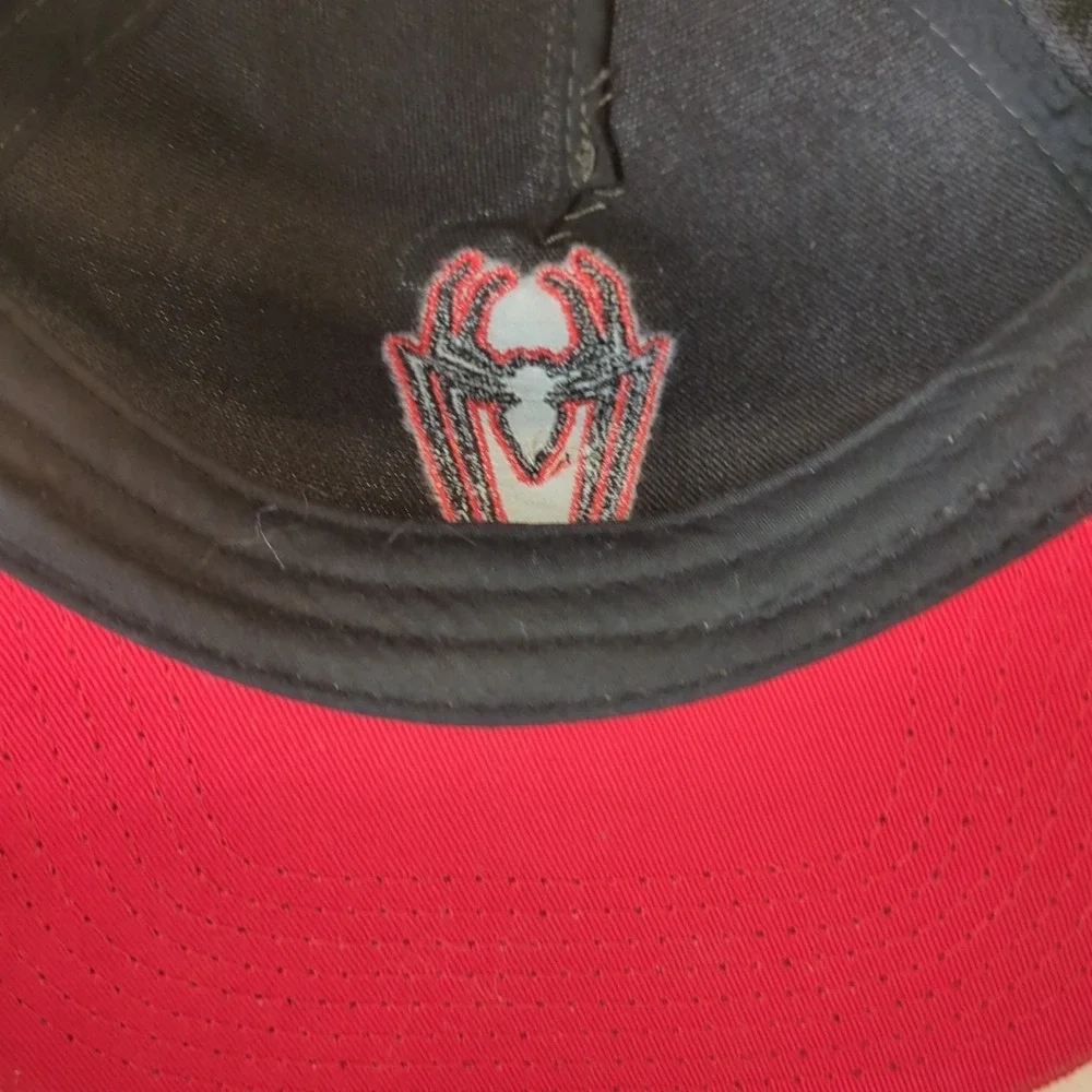 The Amazing Marvel‎ Spiderman Black & Red Baseball Cap Hat Spiders Cover the Cap